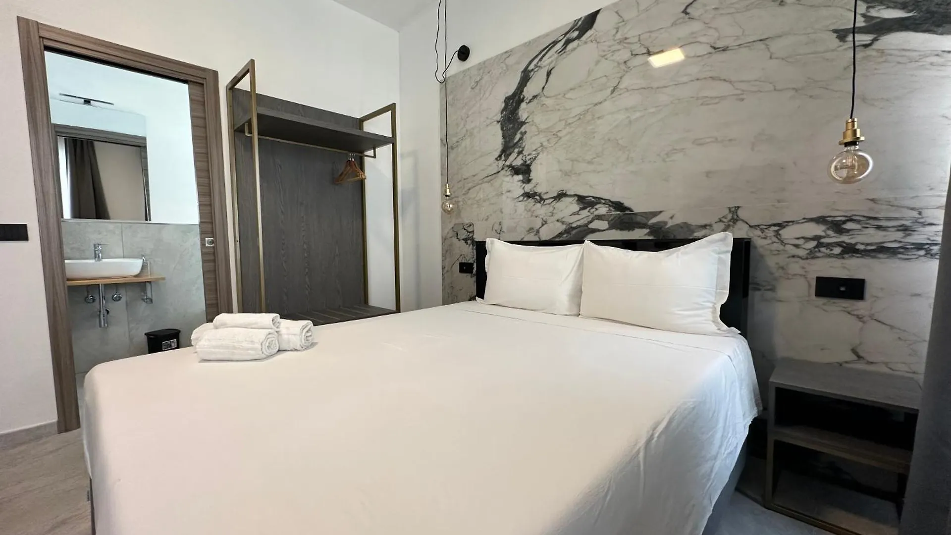 Dolmen Guest House Alghero 0*,  Italien
